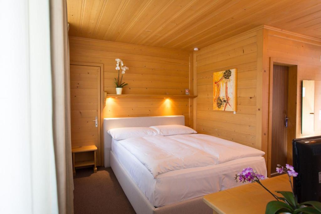 Sonnegg Hotel Цвайзіммен Номер фото